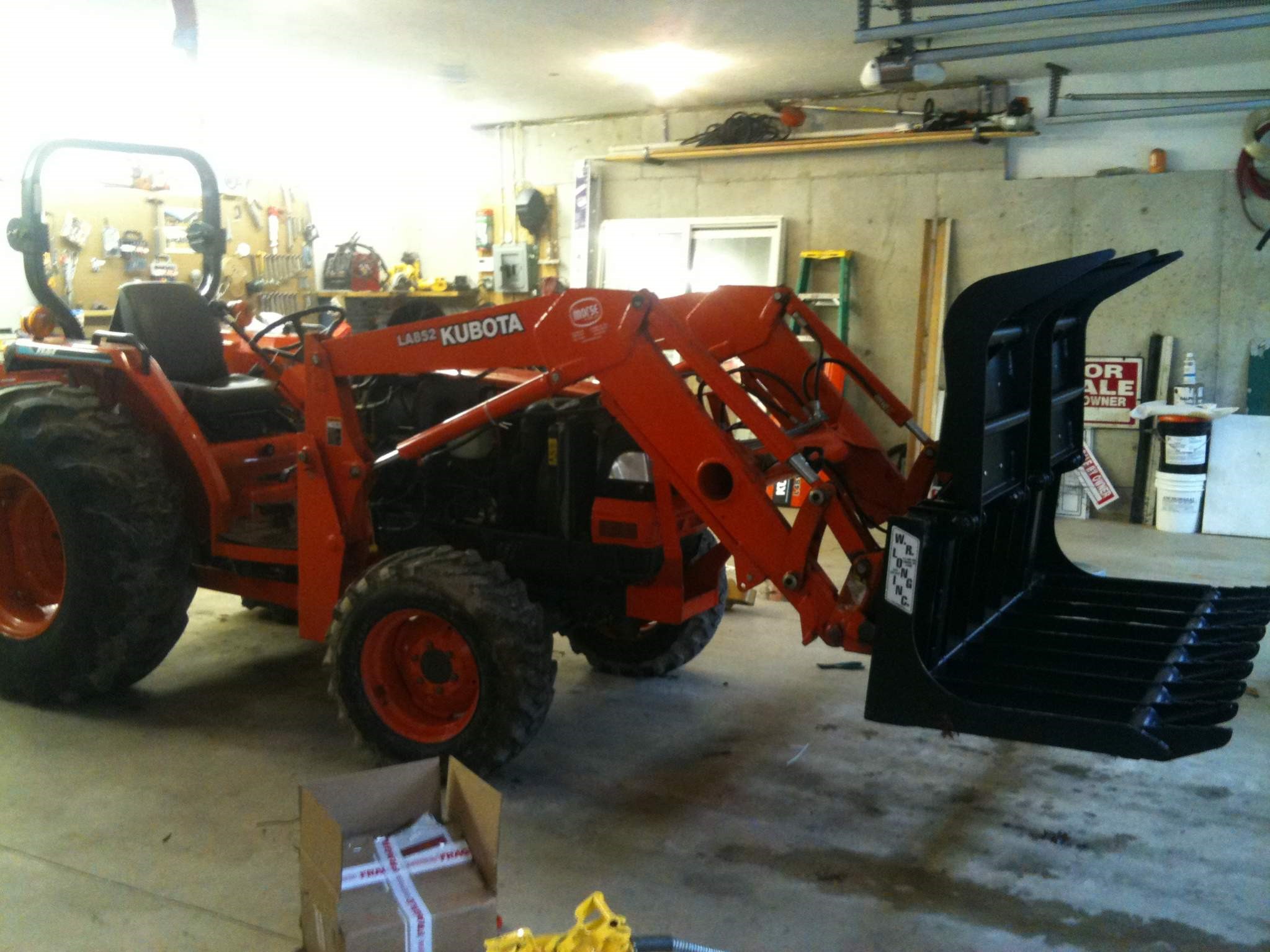 Tractor with Front-end loader
