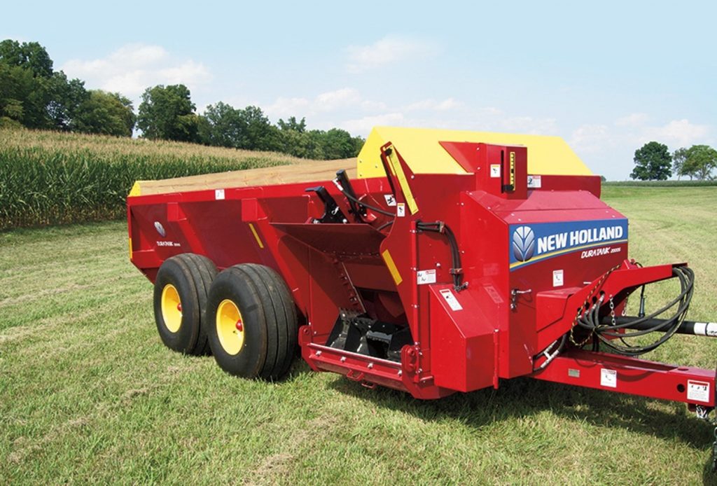 Side-delivery manure spreader